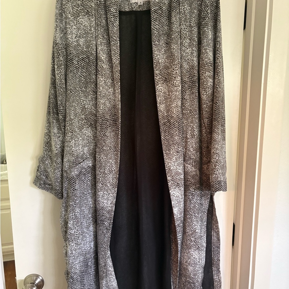 BB Dakota Black and White Patterned Kimono